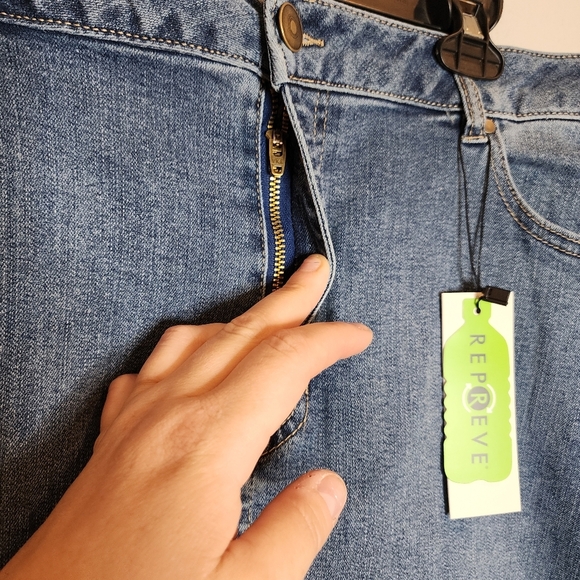 NWT Rachel Zoe Stretch Denim Maxi Skirt Front Slit Medium Wash size 14. - Picture 10 of 15